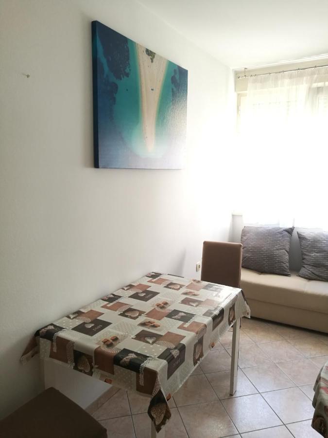 Privatunterkunft Pretty Big Double Bed With Balcony
