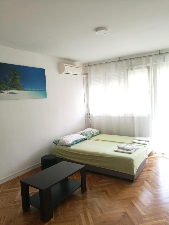 Pretty Big Double Bed With Balcony Accommodatie bij particulieren Split